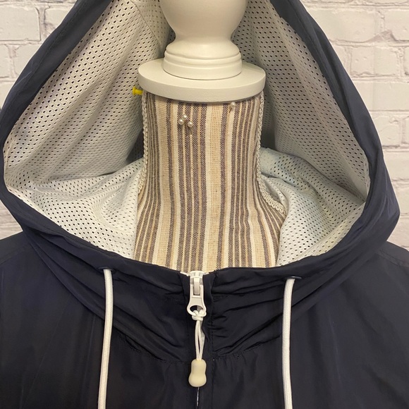 divided H&M Water And Wind Resistant Jacket - Picture 3 of 9